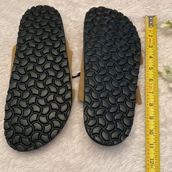 Zara Brown Leather Buckled Flat Sandals, size 9 - Picture 9 of 9